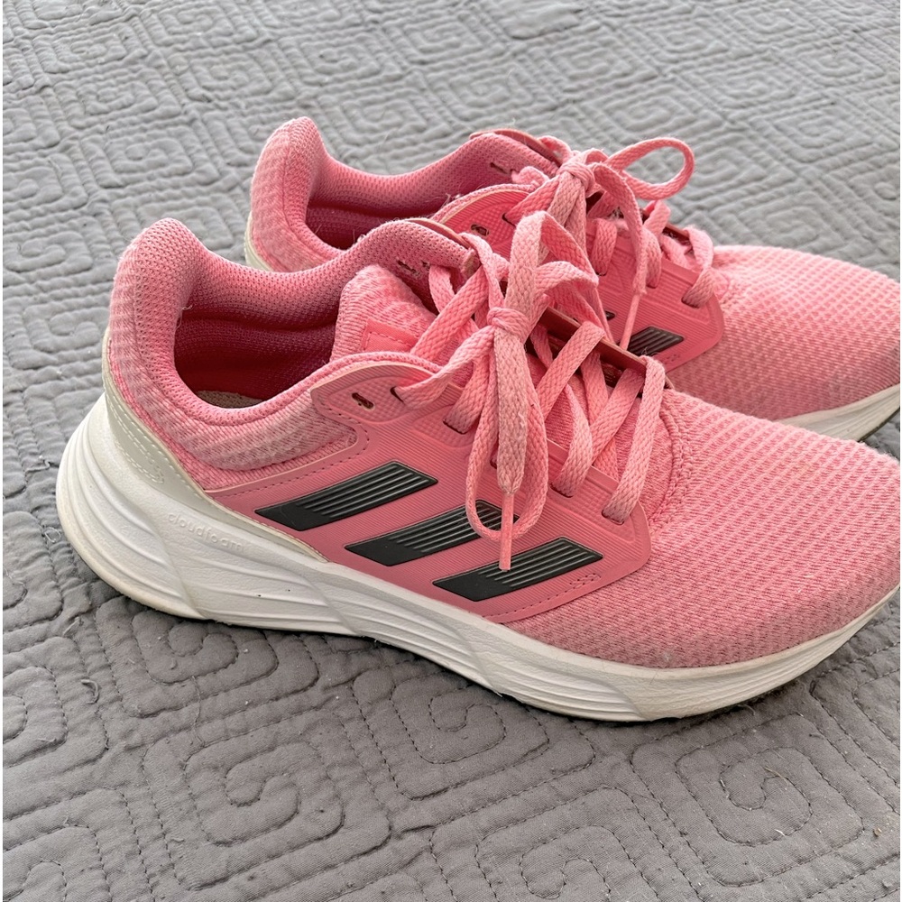 Adidas Pink Shoes Women’s size 7 1/2